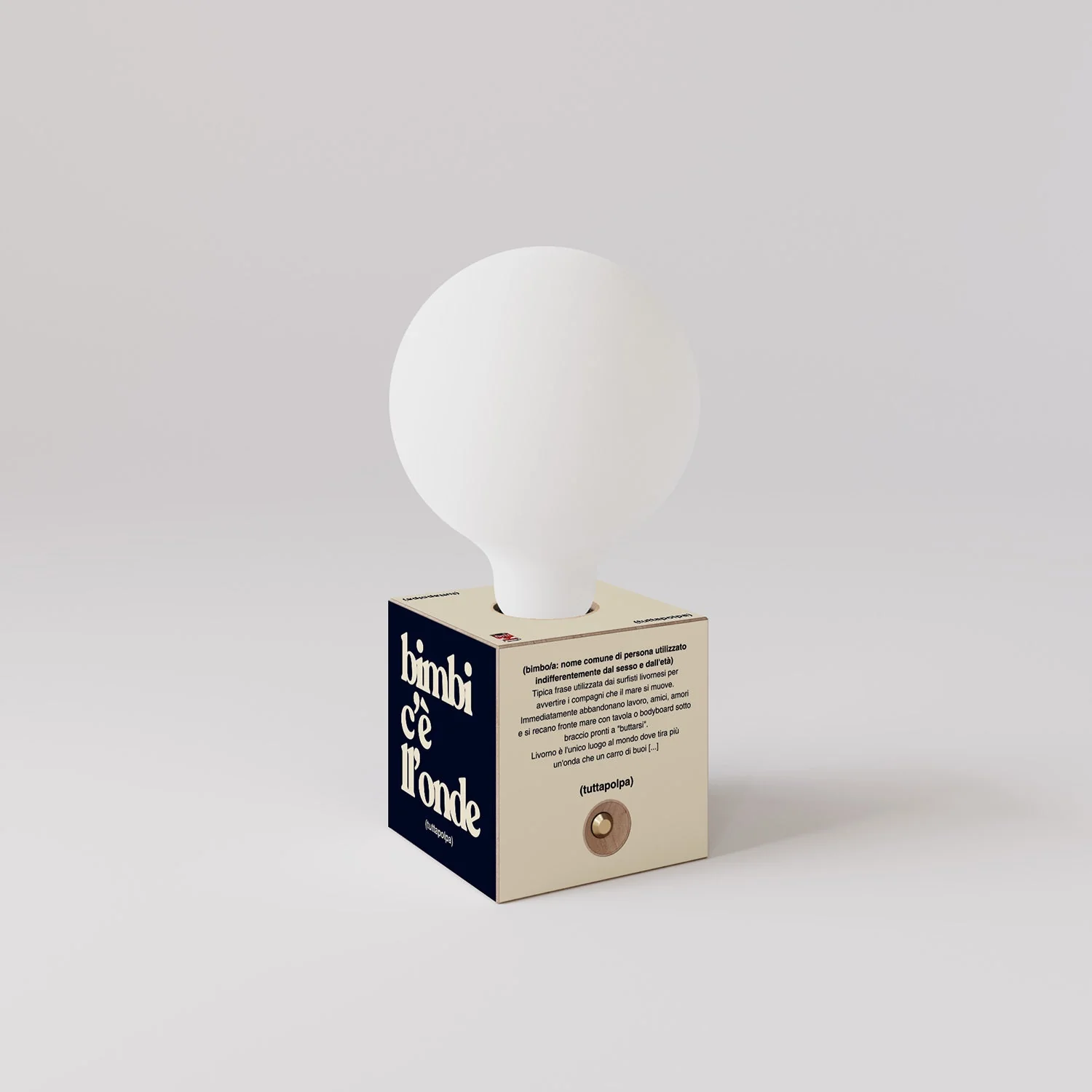Cabless03 "Bimbi c’è l’onde" battery lamp with porcelain-effect globe bulb - Tuttapolpa - Image 3