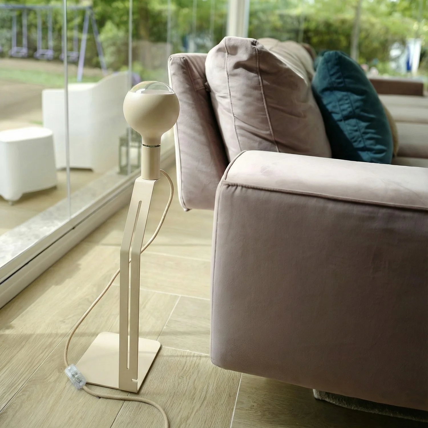 Koso Lucia - Table lamp - Cream - Image 3