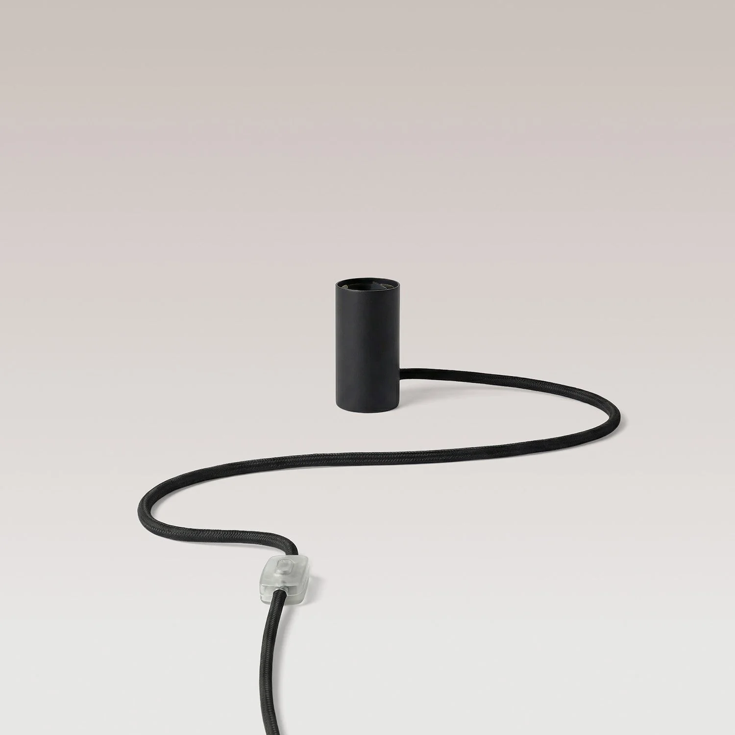 Magnetic plug-in lamp with E27 socket and UK Plug - Black