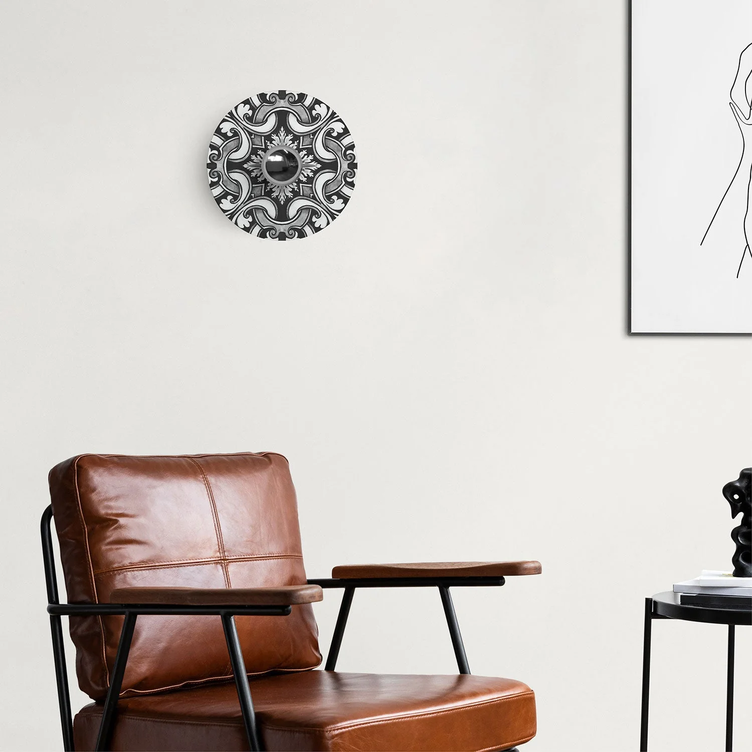 Mini Ellepì 'Maioliche' Black and White plate for lamps, diameter 24 cm - Made in Italy - Image 2