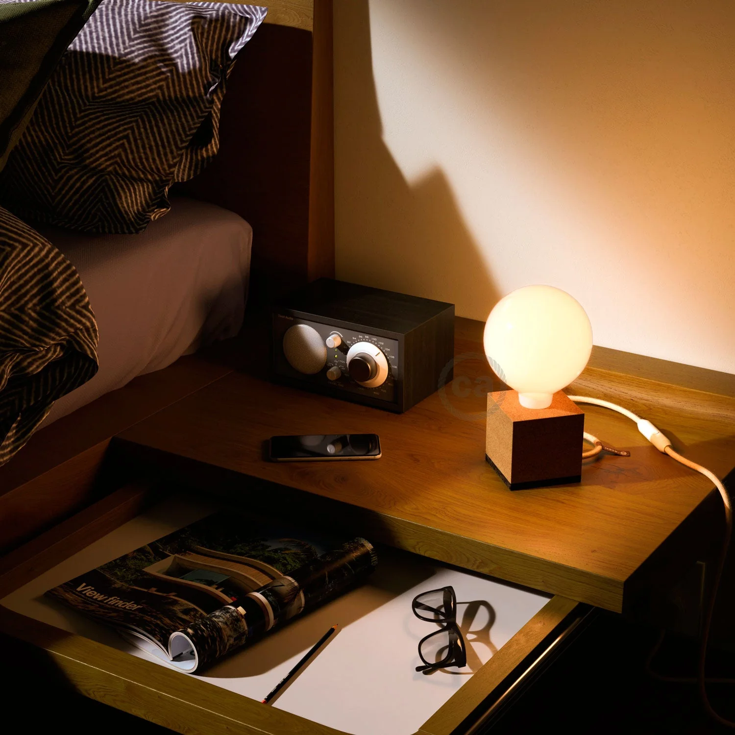 MoCo Posaluce Cubetto in natural cork and UK plug - Natural cork - Image 3