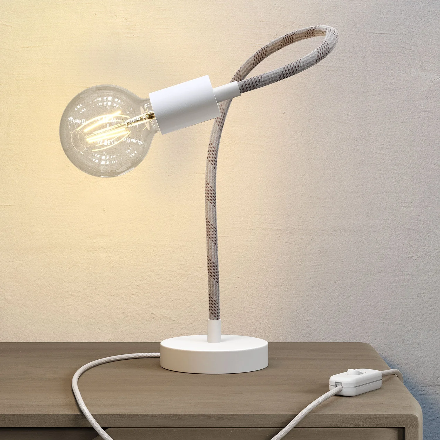 Table Flex adjustable table lamp with diffused light and UK plug – Matt white - Image 2